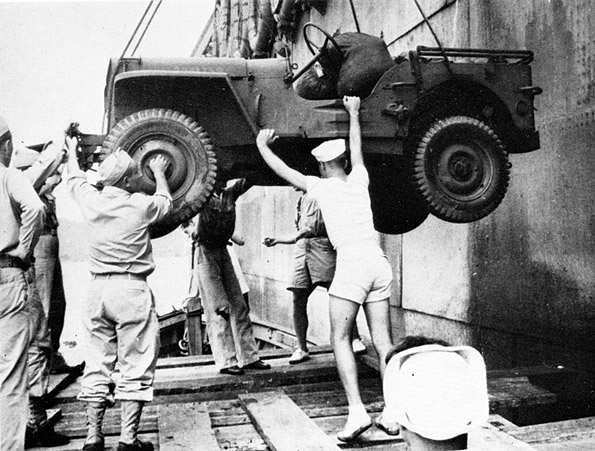 US jeep unload Bora Bora 1942