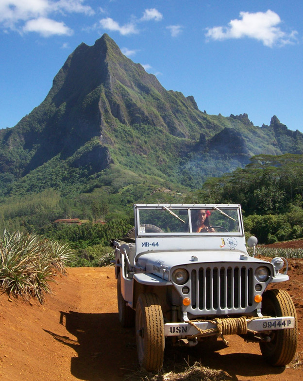 US NAVY JEEP Moorea